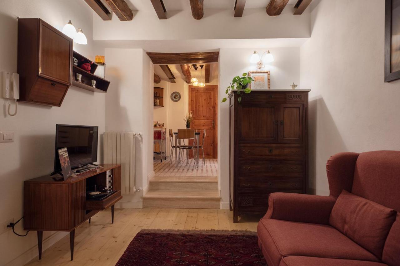 דירות נאפולי Casa Donna Aiuola מראה חיצוני תמונה