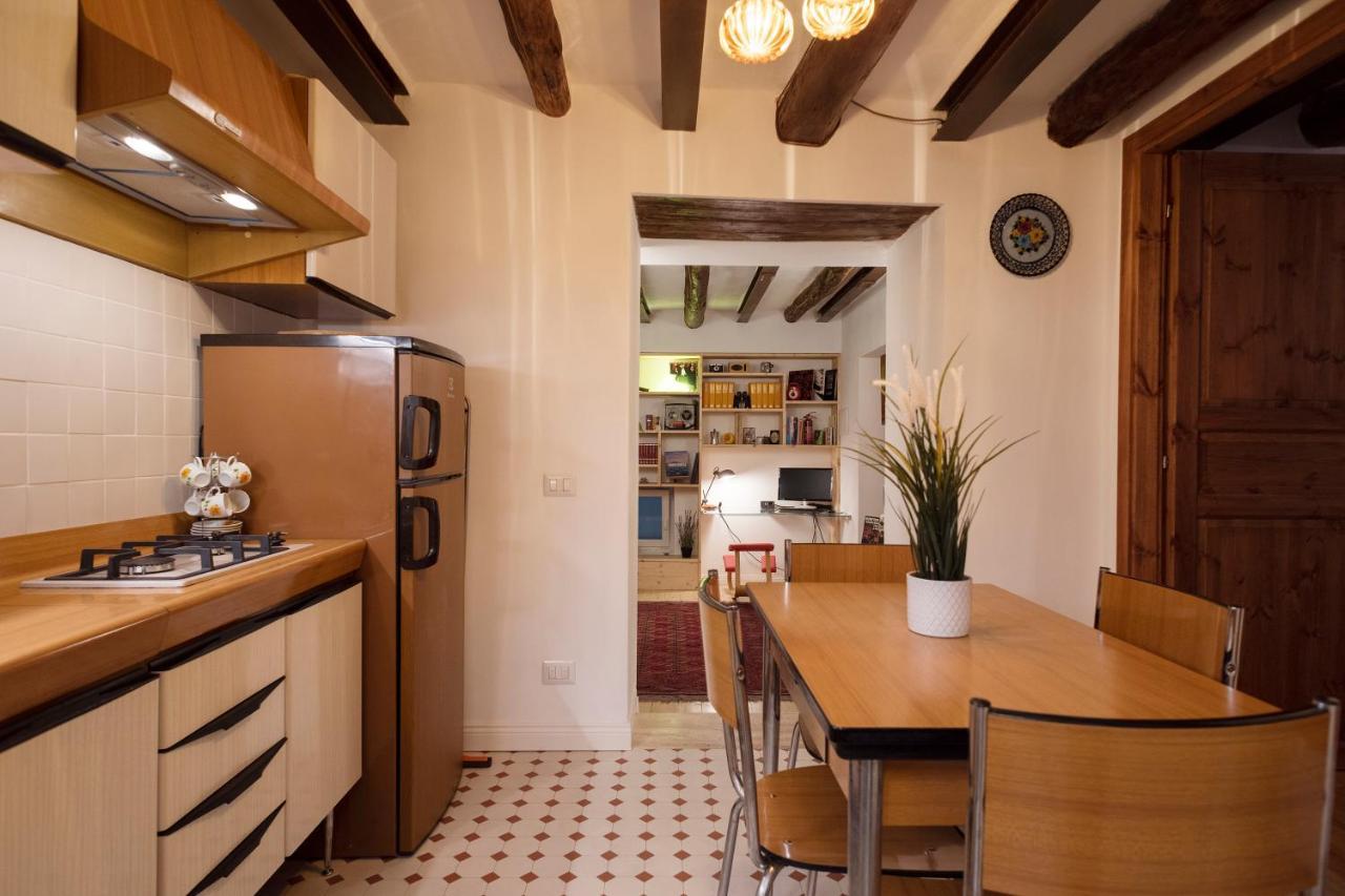 דירות נאפולי Casa Donna Aiuola מראה חיצוני תמונה